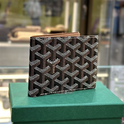 goyard bifold wallet card holder|Goyard victoire wallet price.